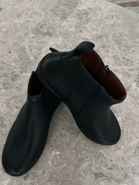 Vionic Shoes - Women’s Black Leather Ankle Boots